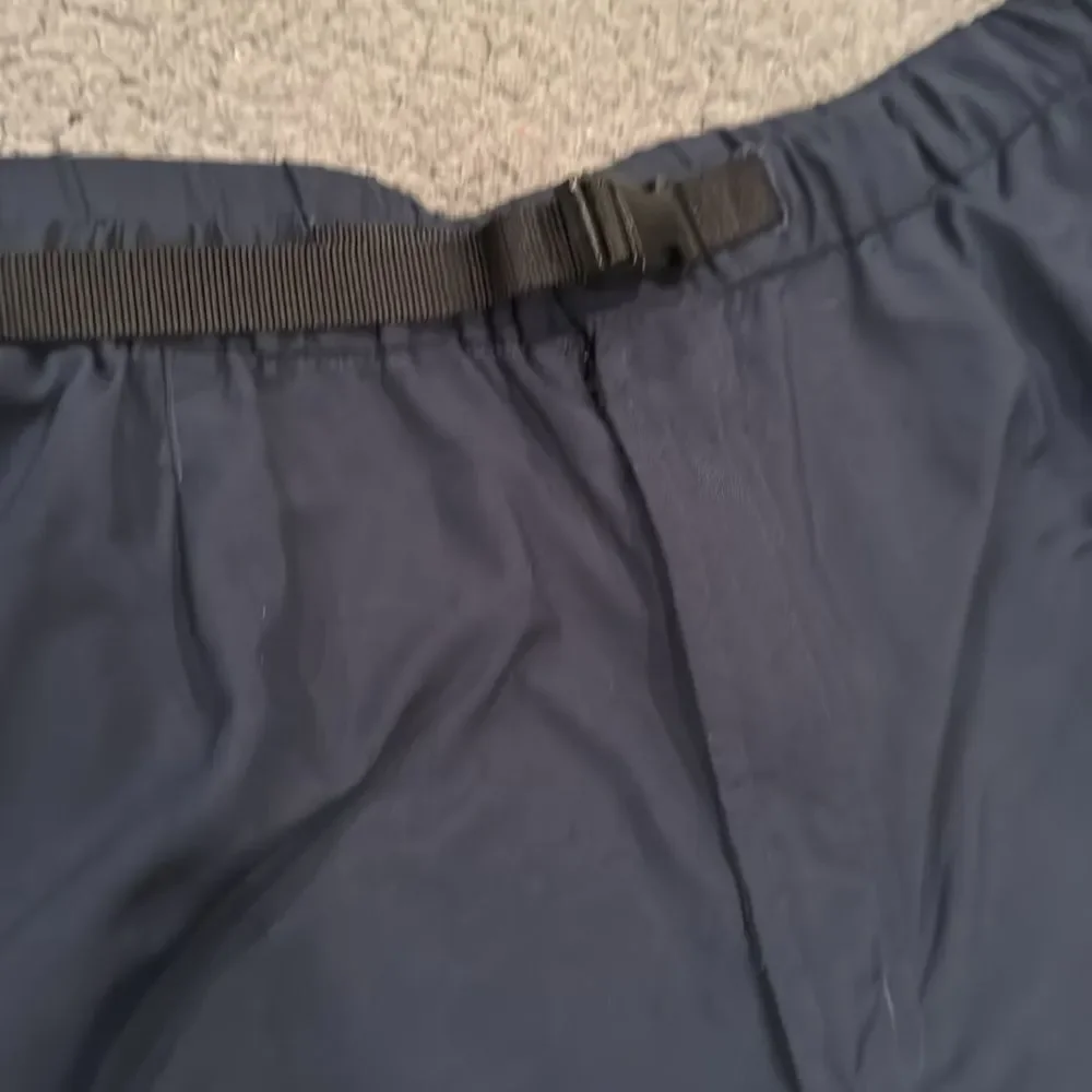Authentic Outfitters Navy Shorts Size Large Roundtree and York Size Large